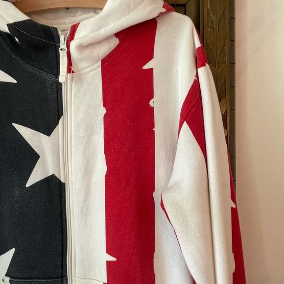 Adult Onsie in American Flag Print - Unisex - Picture 4 of 12